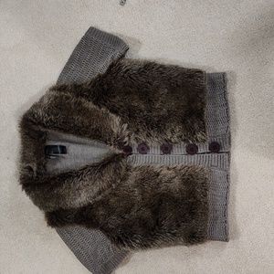 Super fun faux fur sweater LG